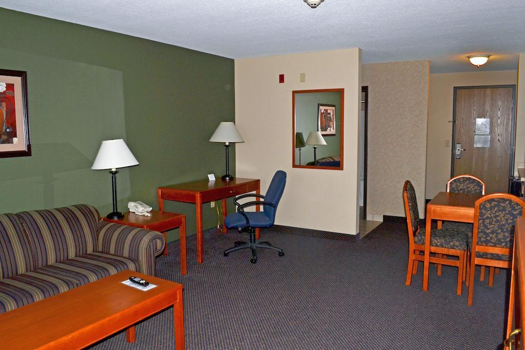 Paola Inn&Suites Camera foto