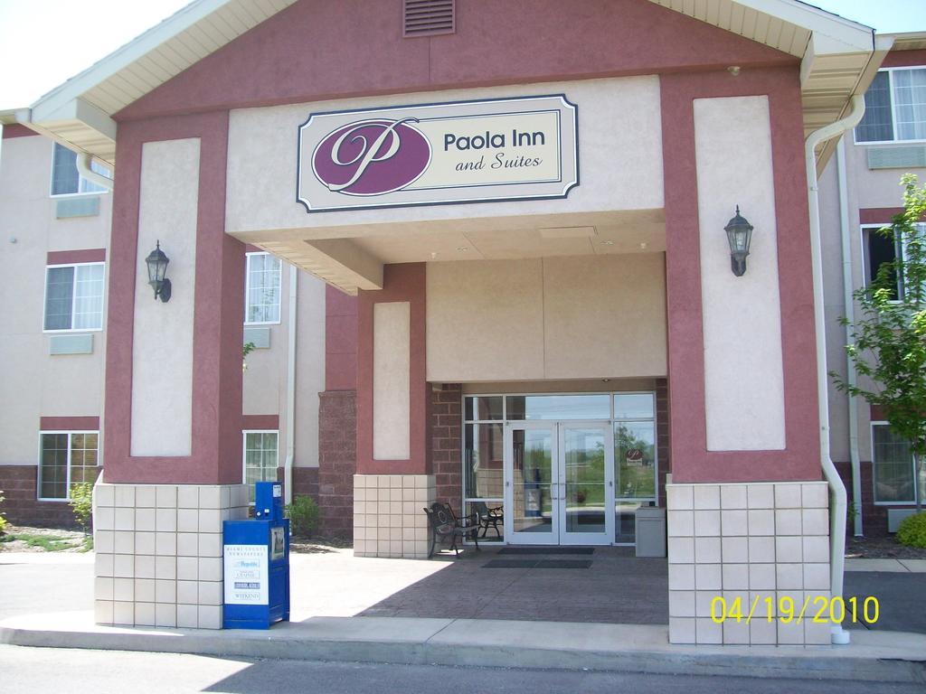 Paola Inn&Suites Esterno foto