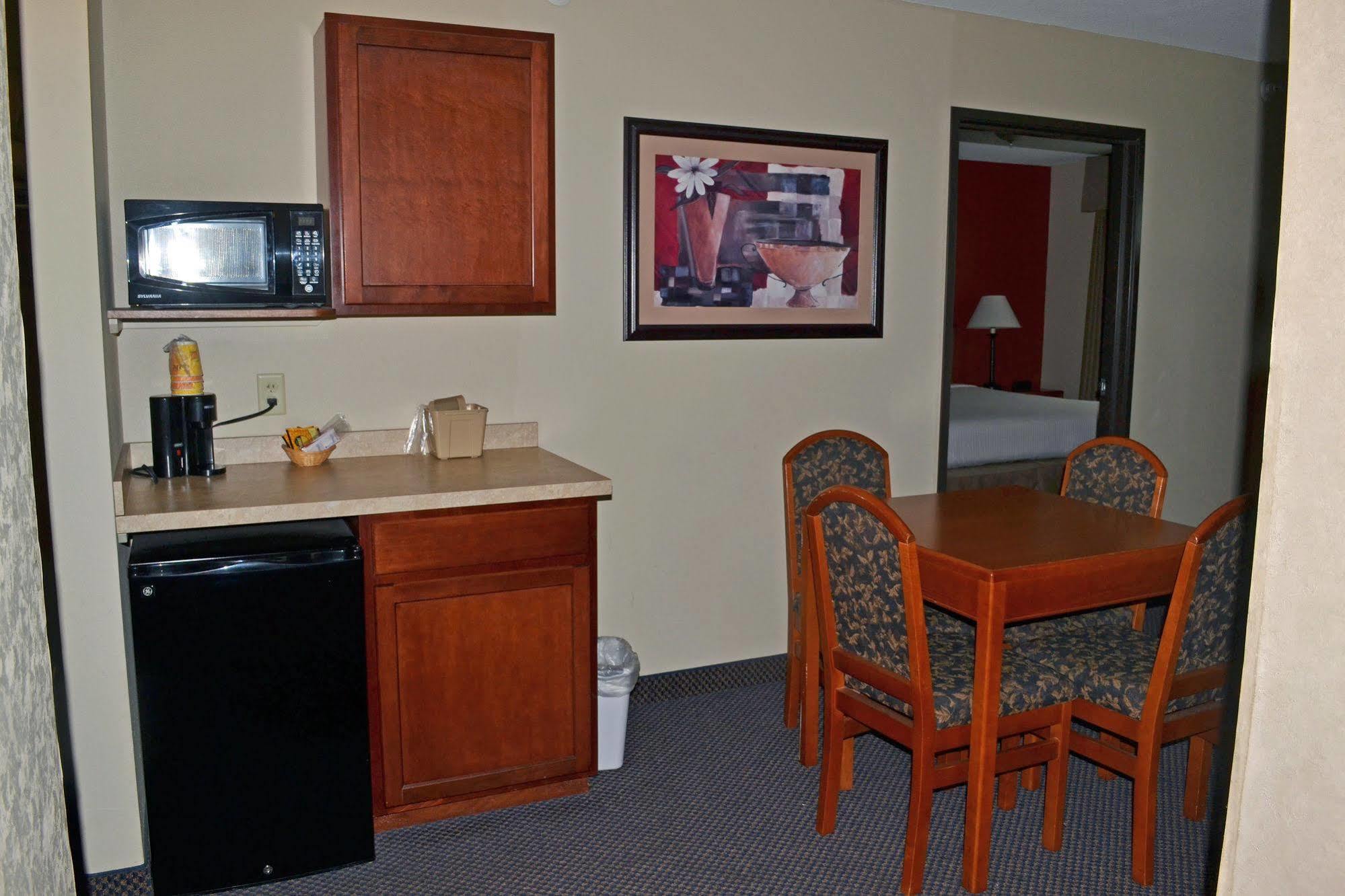 Paola Inn&Suites Esterno foto